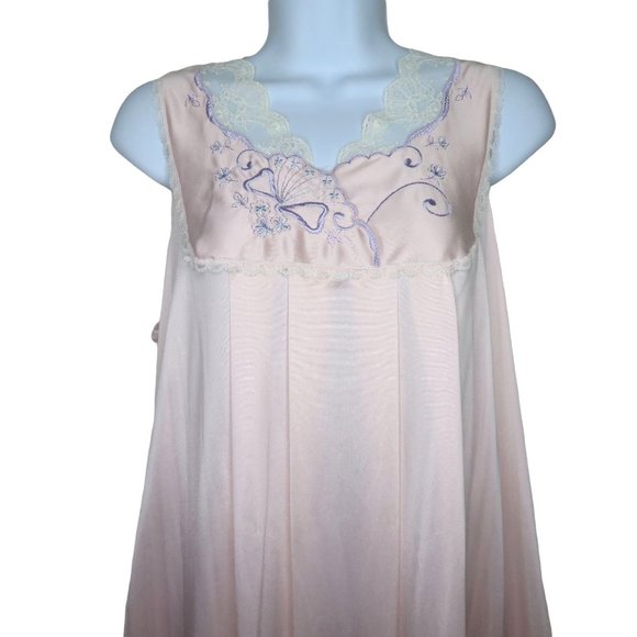 Vintage 60s Vanity Fair Full Length Nylon Nightgown M Pink Embroidery Lace USA - Picture 4 of 14
